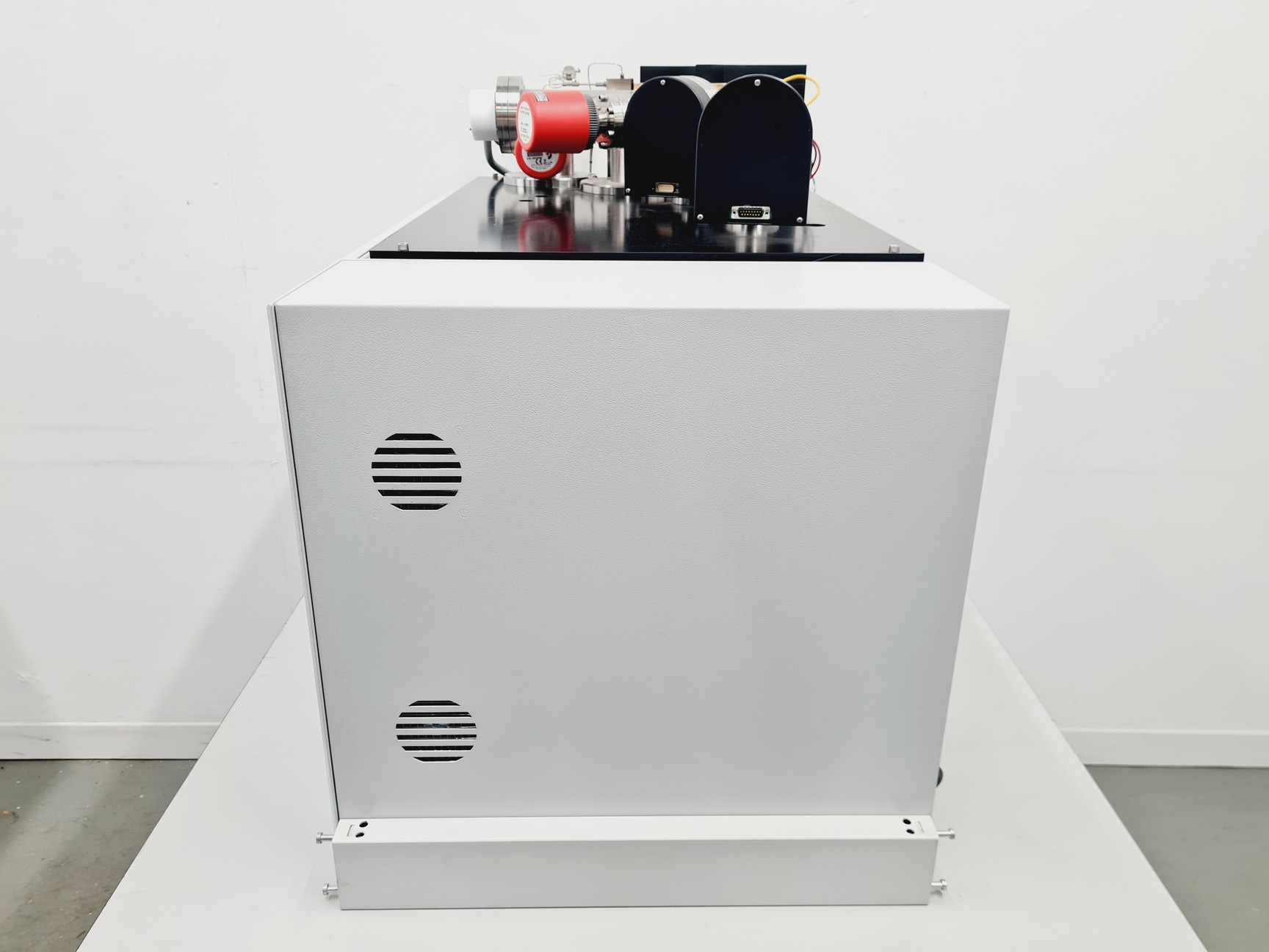 Image of Europa Scientific 20-20 Stable Isotope Analyser with Europa Scientific ANCA NT