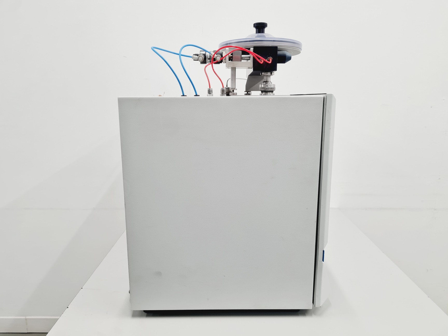 Image of Europa Scientific 20-20 Stable Isotope Analyser with Europa Scientific ANCA NT