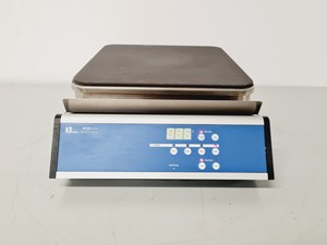 Thumbnail image of IKA Werke HP 30 D High Performance Laboratory Hotplate