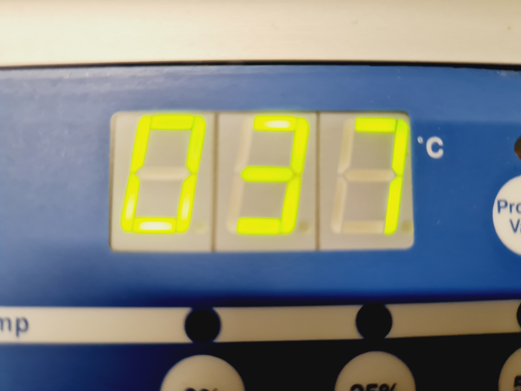 Image of IKA Werke HP 30 D High Performance Laboratory Hotplate