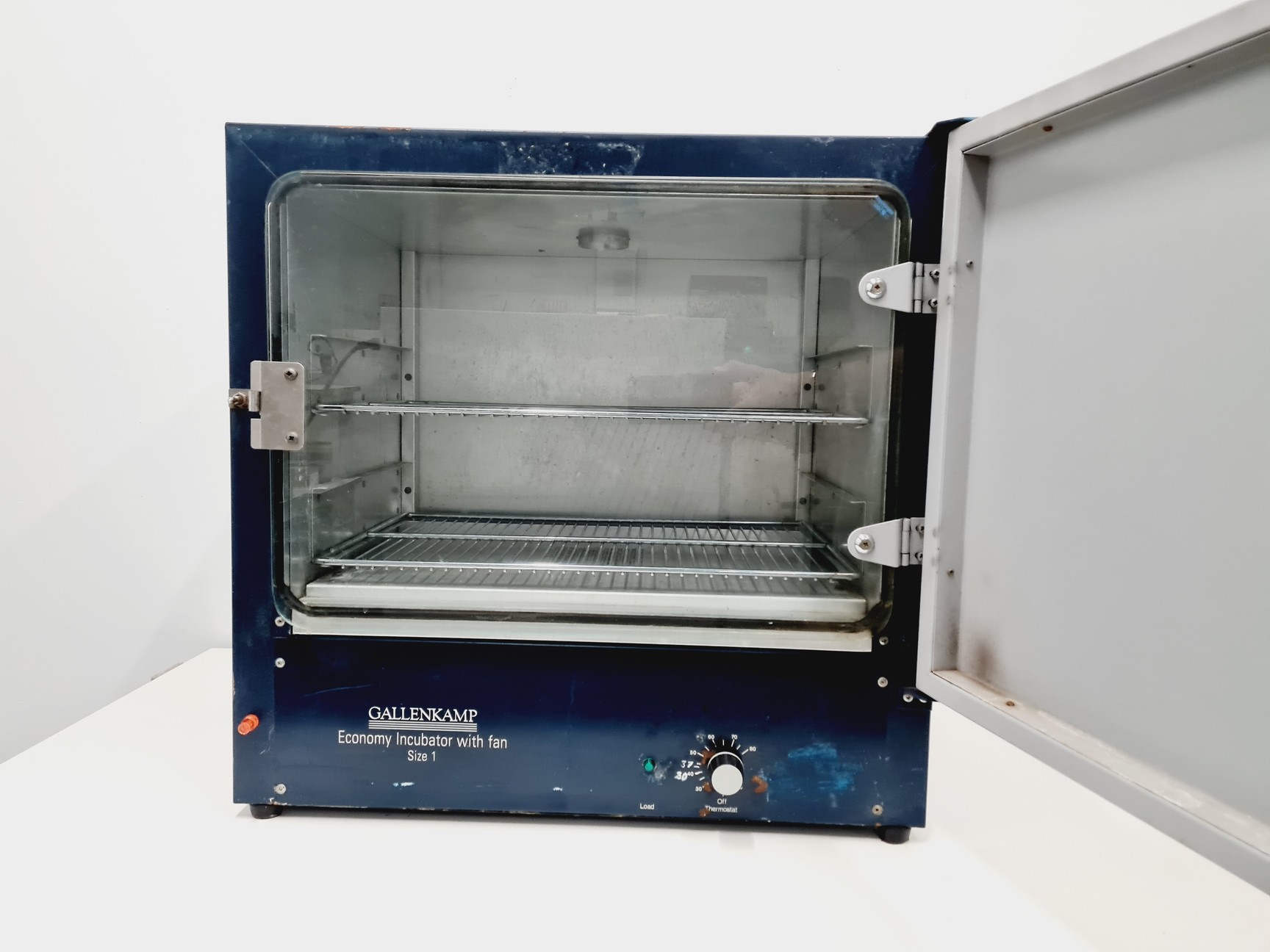 Image of Gallenkamp Economy Incubator with Fan Size 1