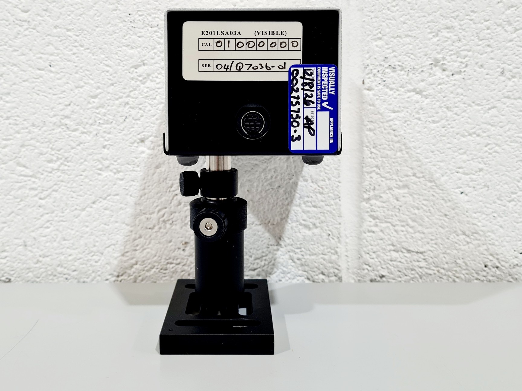 Image of IST Laser Spectrum Analyser Model: E201LSA03A with Optical Head