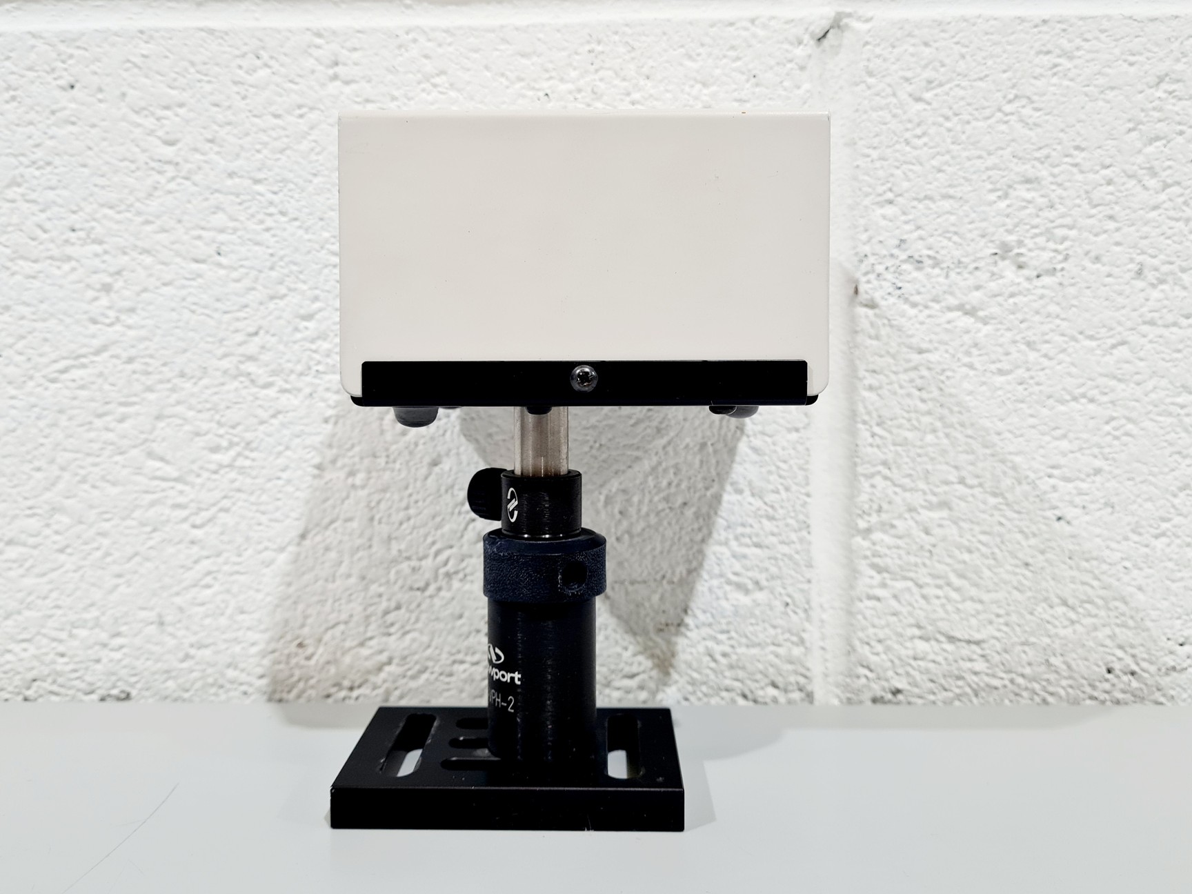 Image of IST Laser Spectrum Analyser Model: E201LSA03A w/ IST Laser Spectrum Analyser Opt