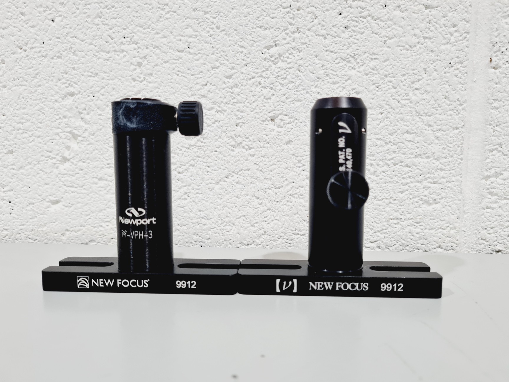 Image of Set of 9 x Newport Mirror Mounts - Ultima U100-A with Attachments