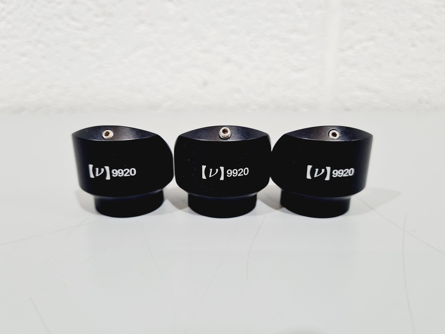 Image of Set of 9 x Newport Mirror Mounts - Ultima U100-A with Attachments