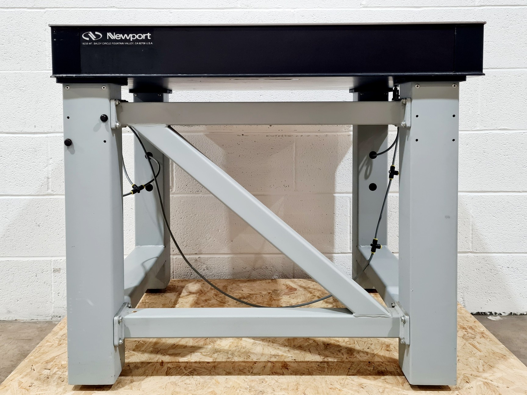 Image of Newport M-VW-3036-OPT-9920 Anti Vibration Isolation Table