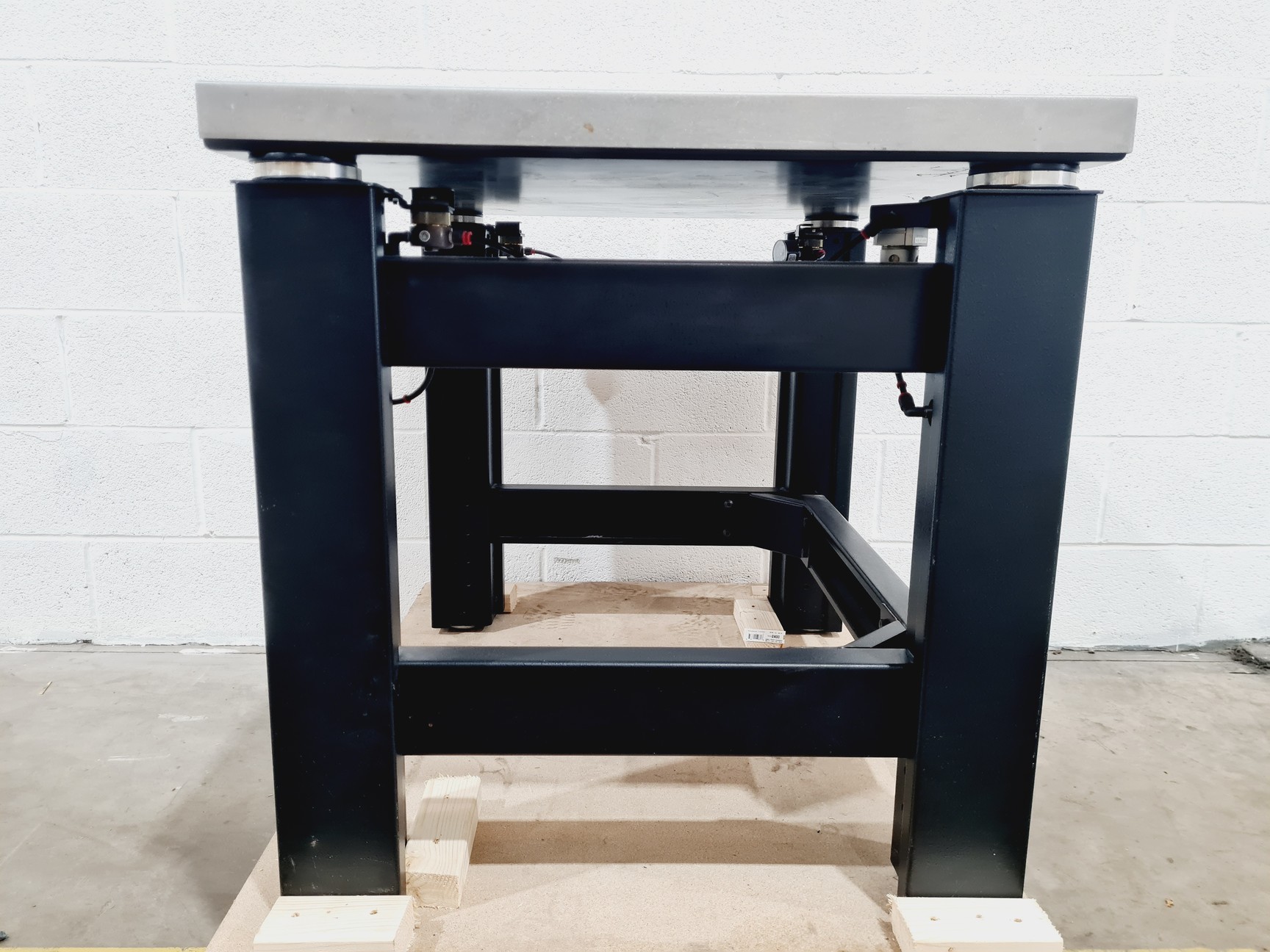 Image of TMC Anti-Vibration Table Model 63-530 Lab