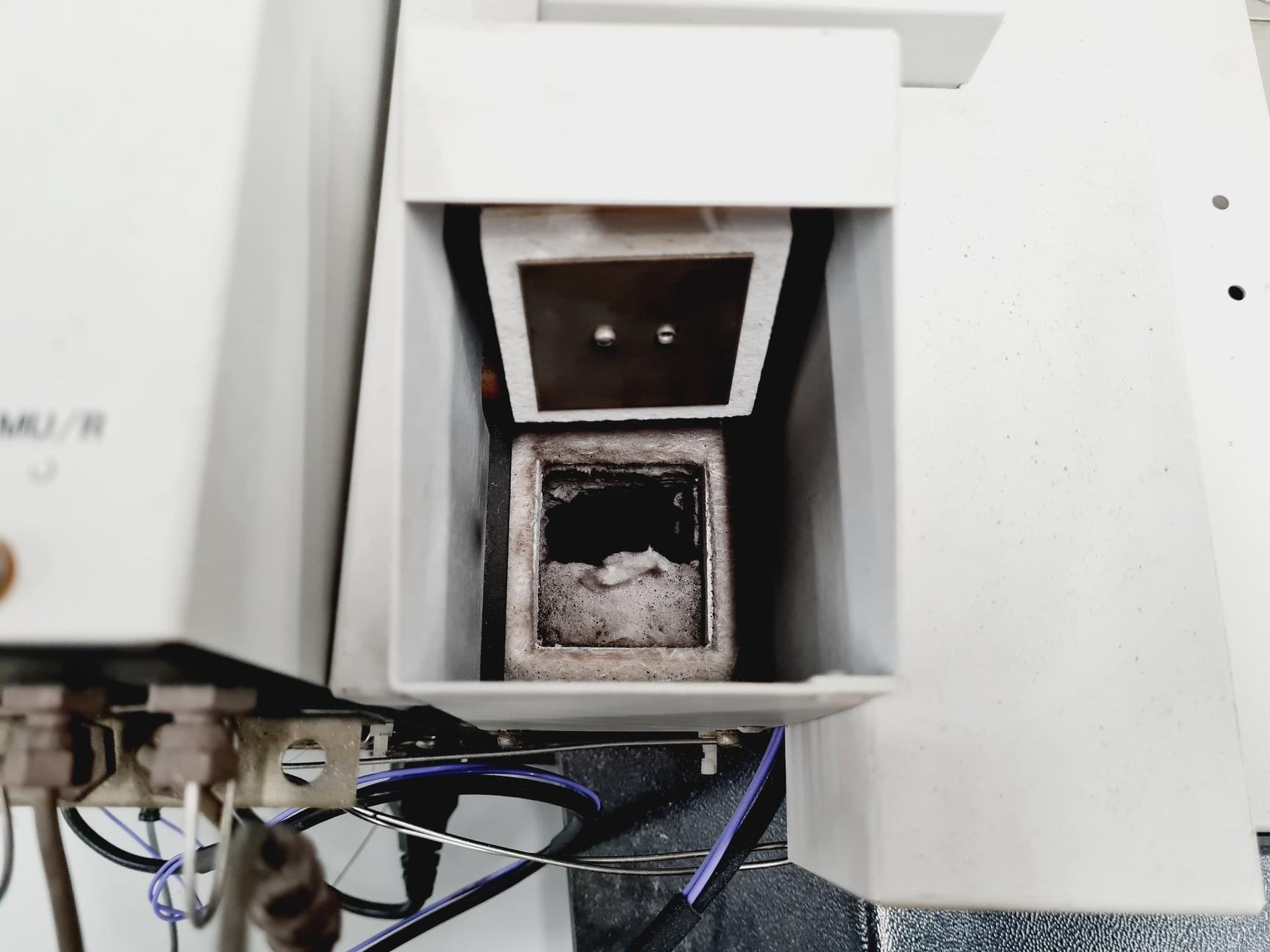 Image of Unicam 610 Series Gas Chromatograph