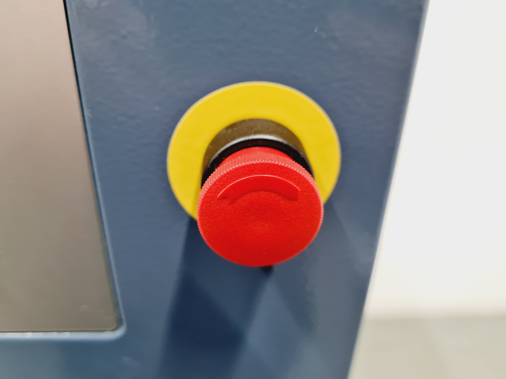 Image of Miele Professional PT 833 EL Industrial Tumble Dryer