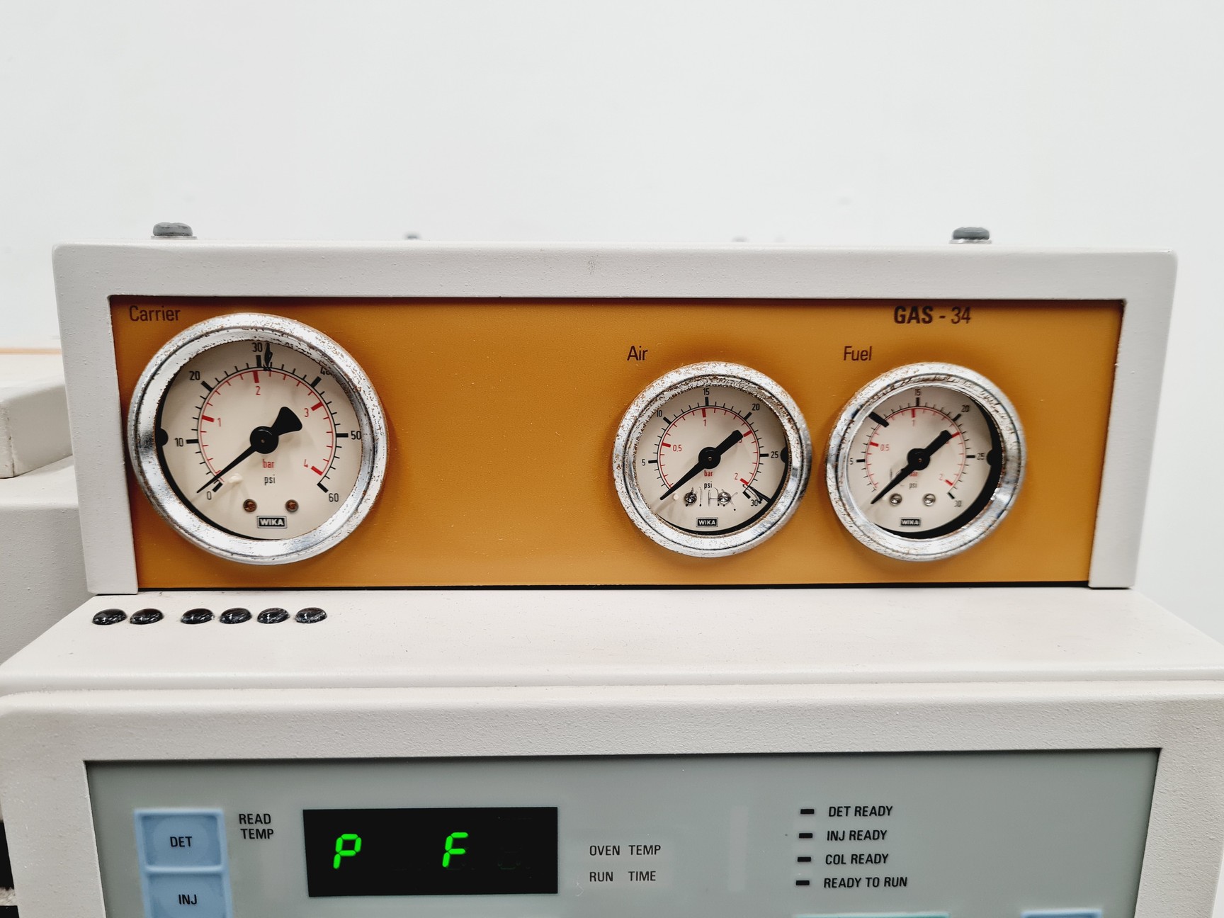 Image of Unicam 610 Series Gas Chromatograph GC System 