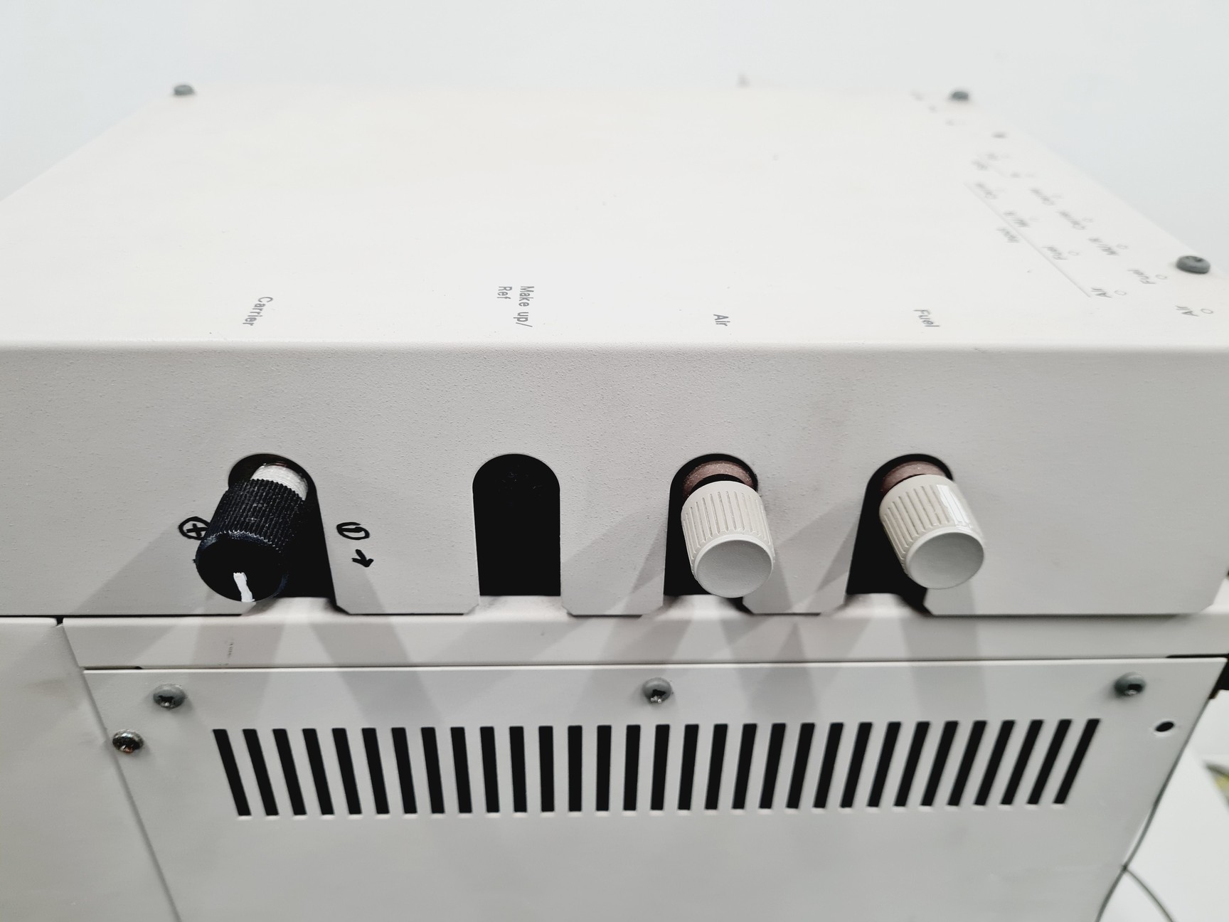 Image of Unicam 610 Series Gas Chromatograph GC System 