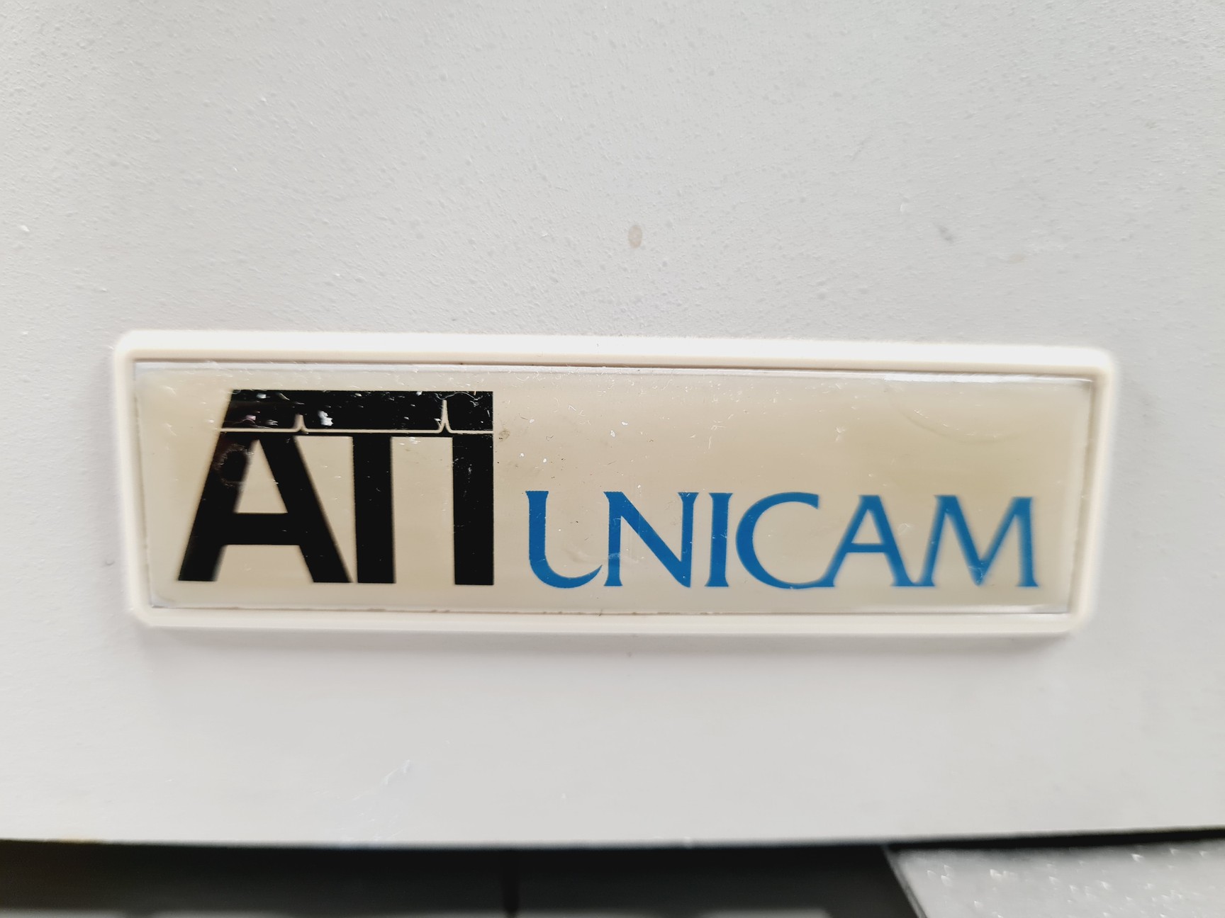 Image of Unicam 610 Series Gas Chromatograph GC