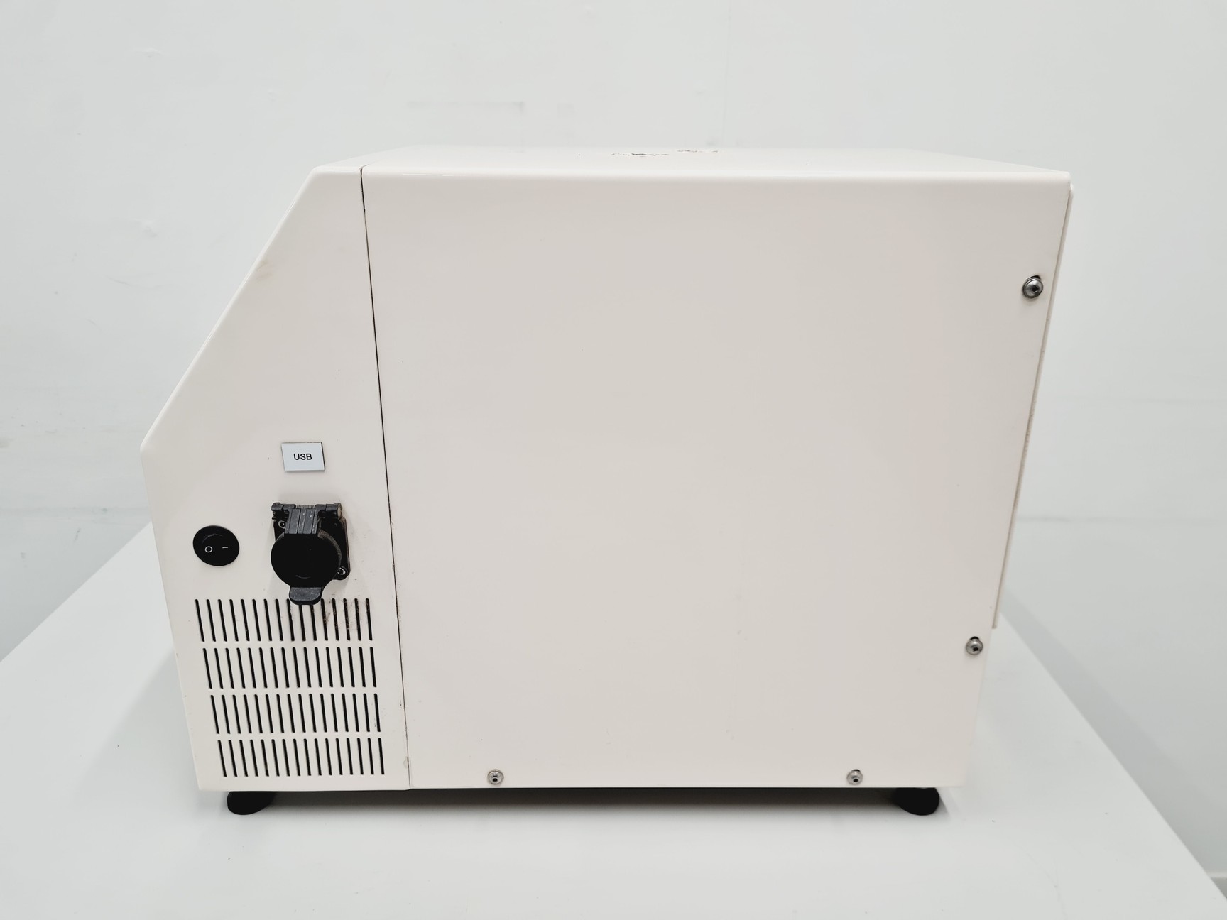 Image of Sairem MiniFlow 200SS Solid-State Microwave-Assisted Reactor System