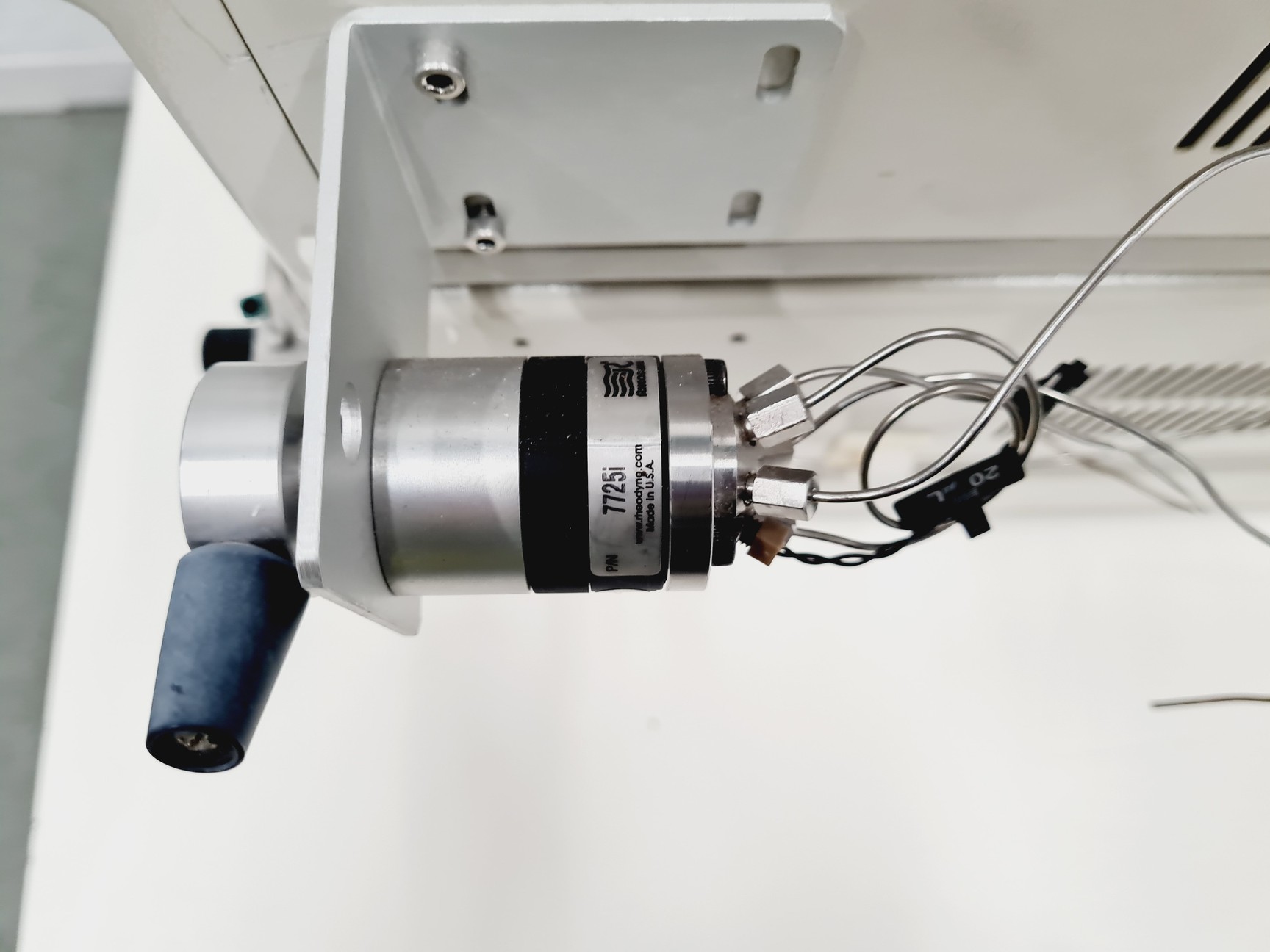 Image of Jasco UV-975, PU-980, LG-980-02 HPLC System