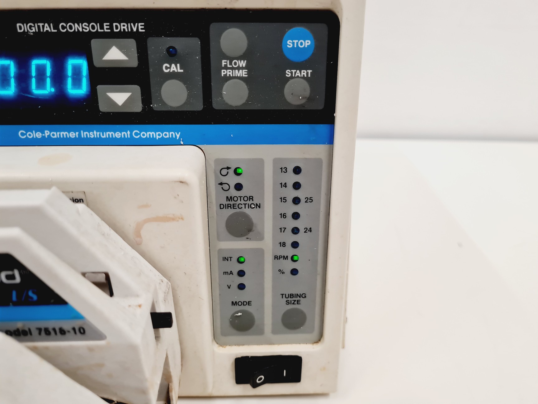 Image of Cole-Parmer 7523-37 MasterFlex Peristaltic Pump with 4 x Easy Load Pump Heads
