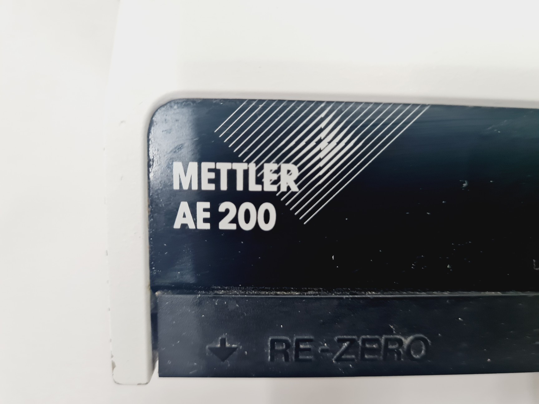 Image of Mettler AE 200 4dp Balance