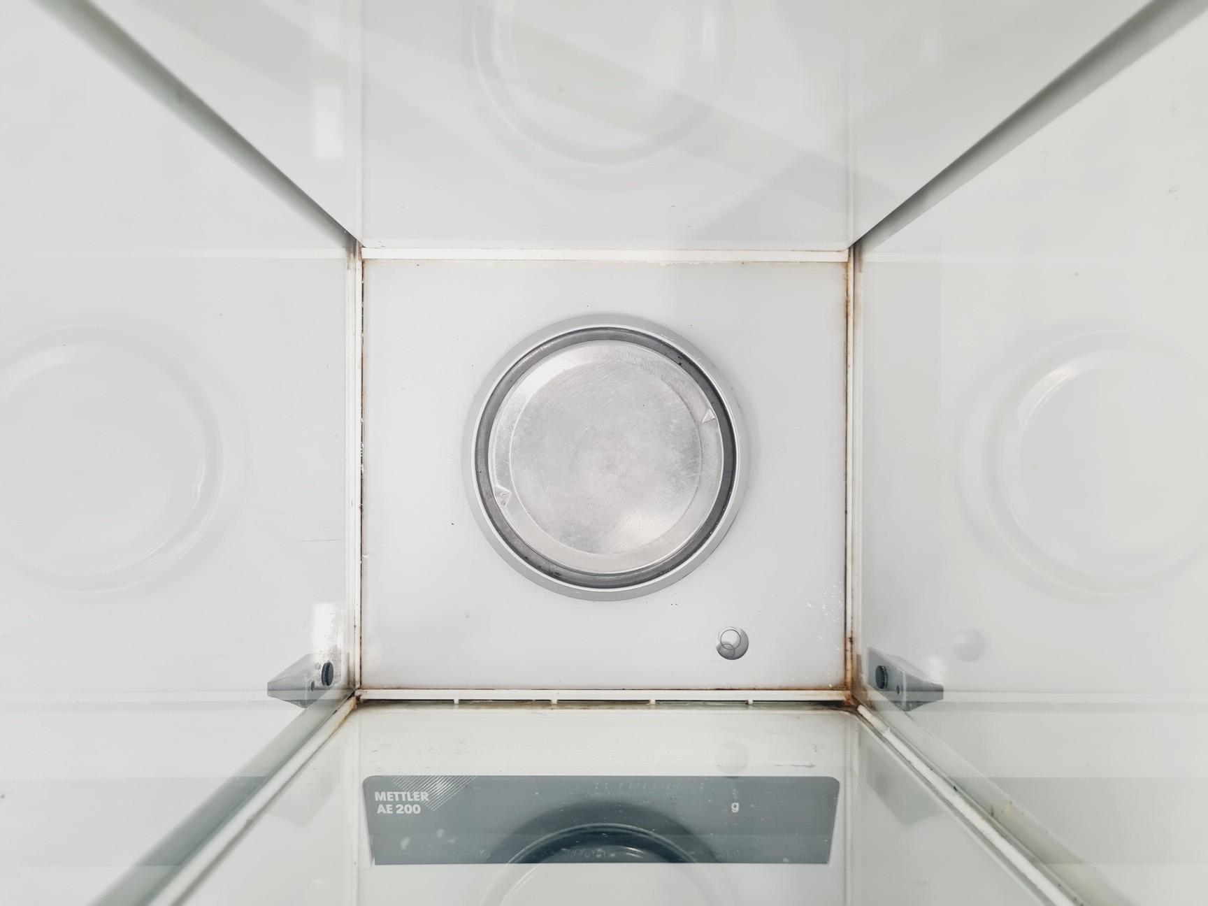 Image of Mettler AE 200 4dp Balance