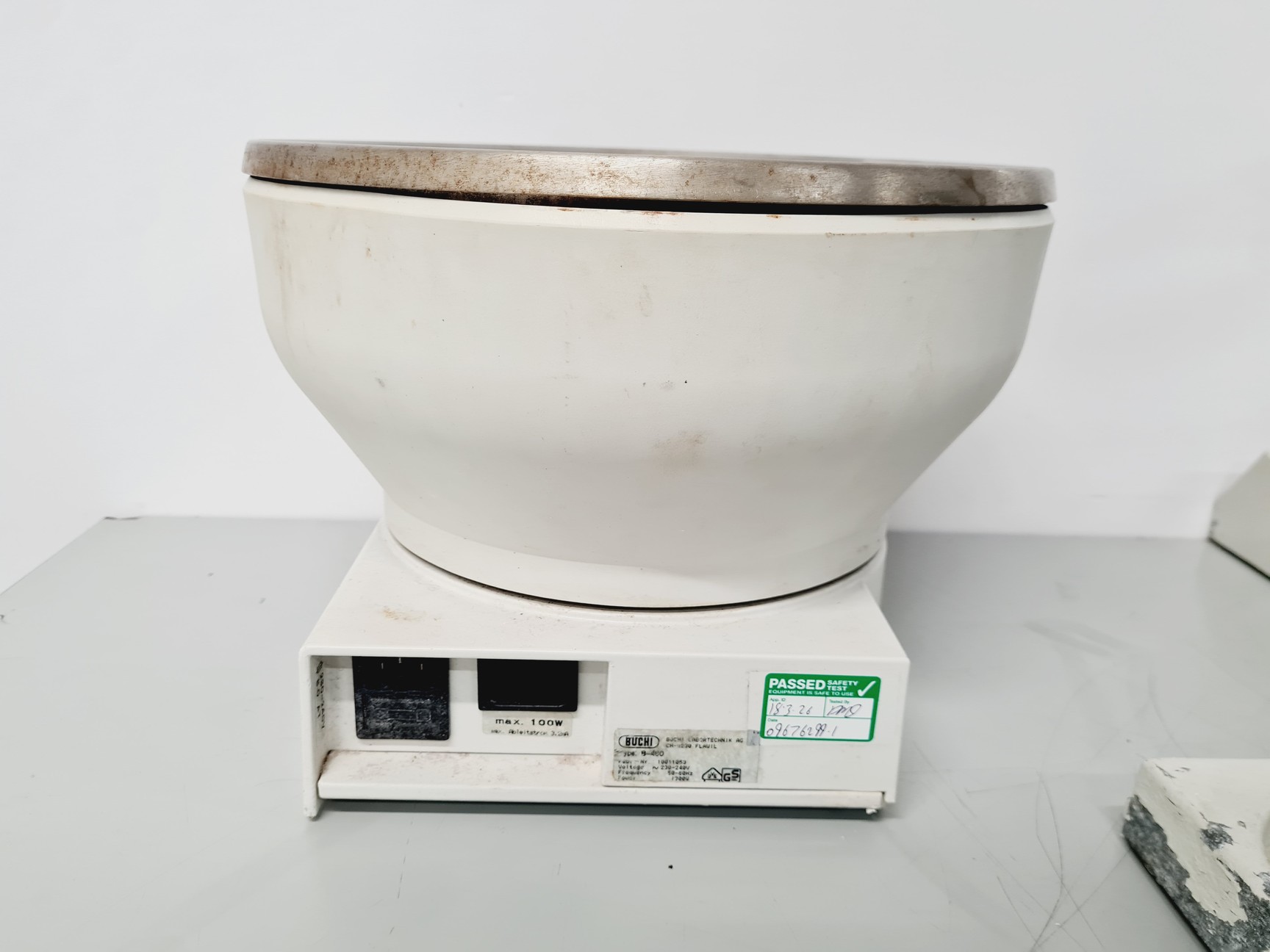 Image of Buchi Rotavapor R-114 and Buchi Waterbath B-480