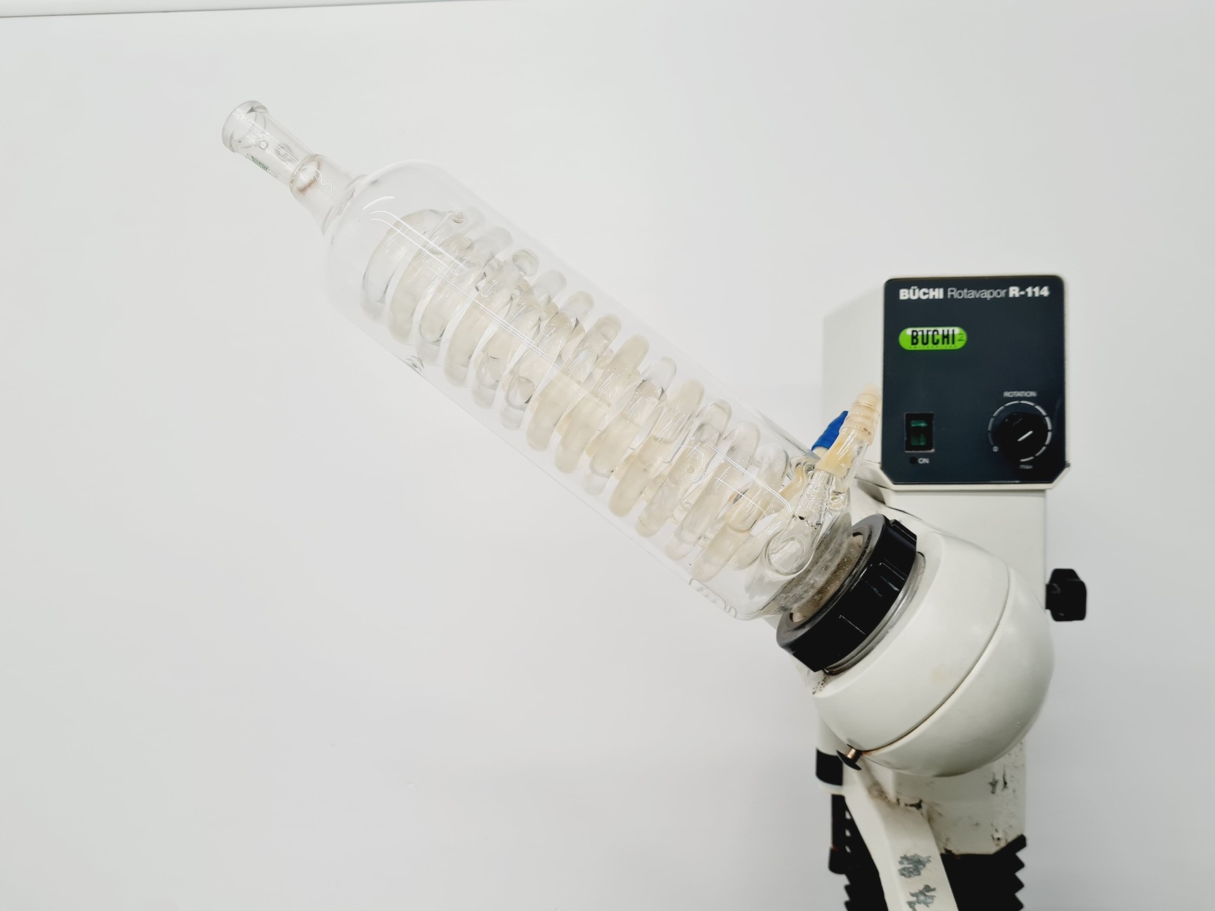 Image of Buchi Rotavapor R-114 and Buchi Waterbath B-480