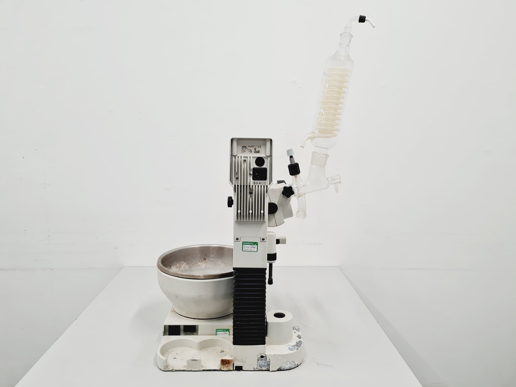 Image of Buchi Rotavapor R-114 and Buchi Waterbath B-480