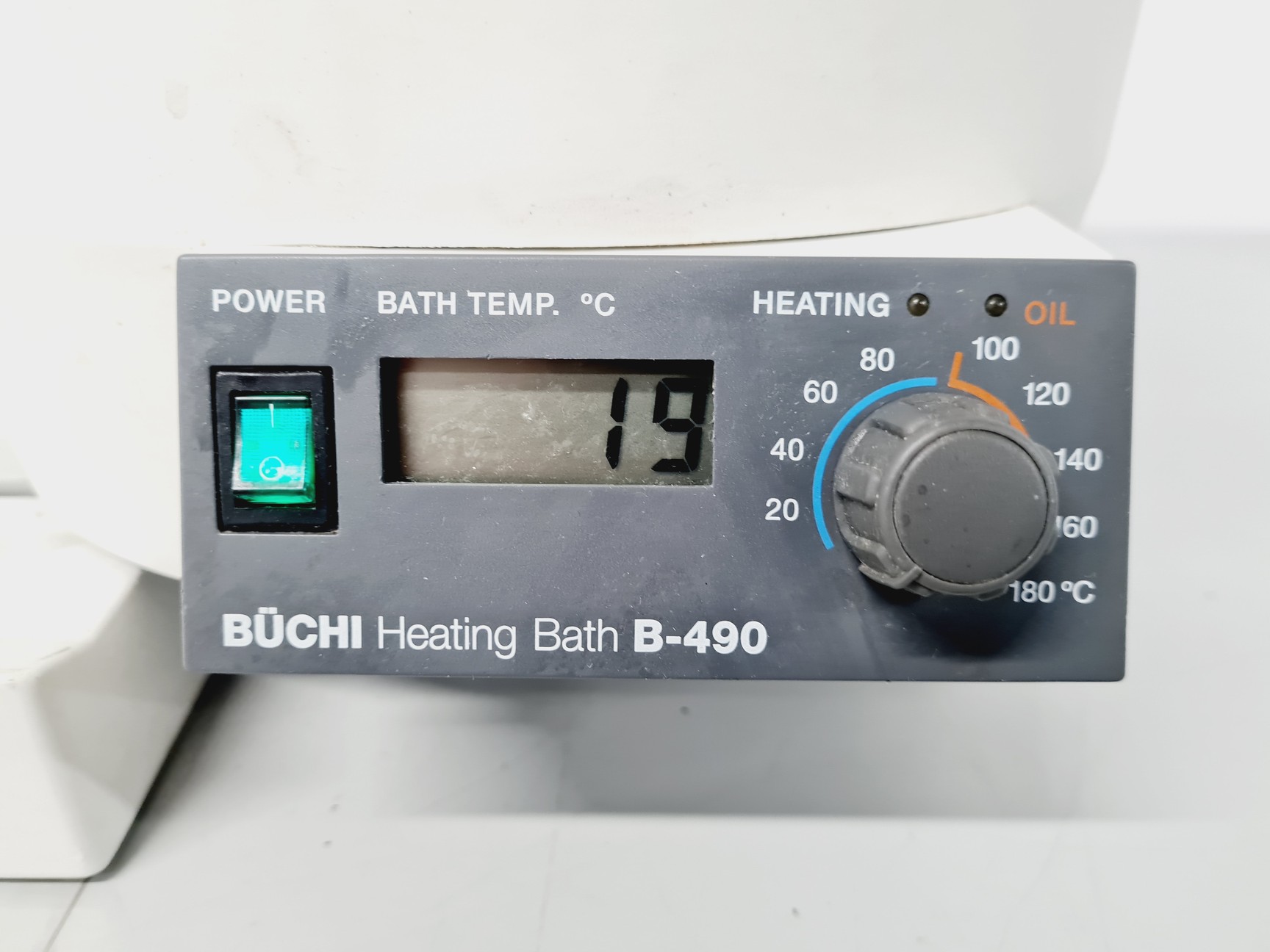 Image of Buchi Rotavapor R-200 and Buchi Heating Bath B-490