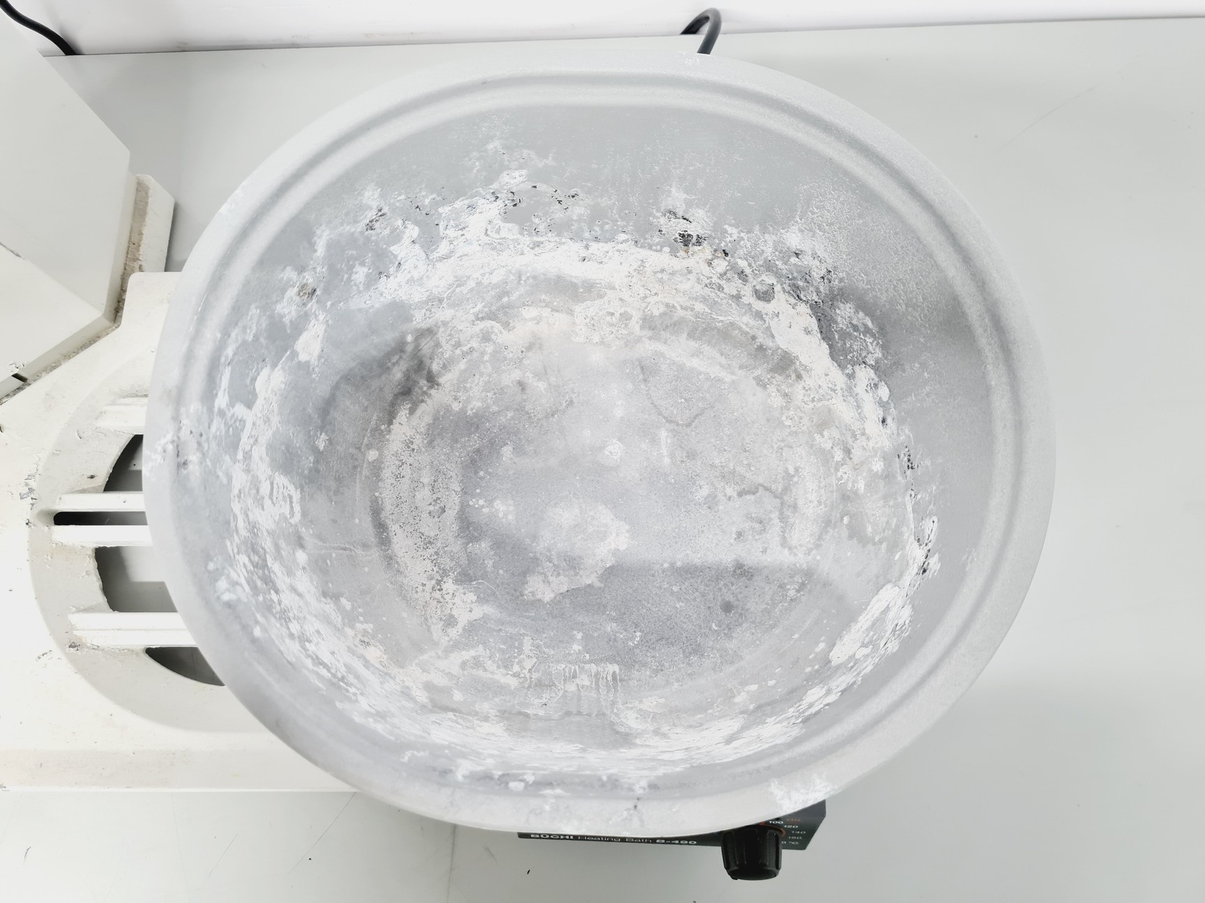 Image of Buchi Rotavapor R-200 and Buchi Heating Bath B-490