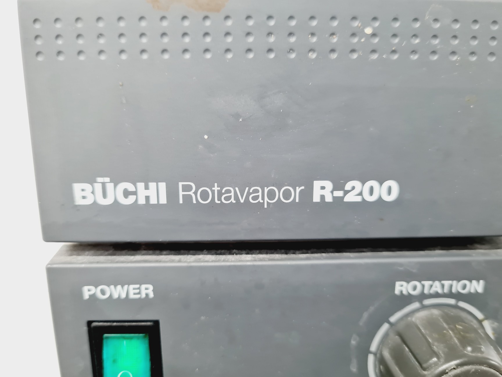 Image of Buchi Rotavapor R-200 and Buchi Heating Bath B-490