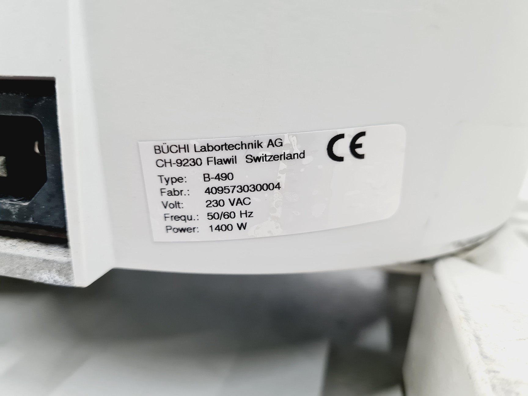 Image of Buchi Rotavapor R-200 and Buchi Heating Bath B-490