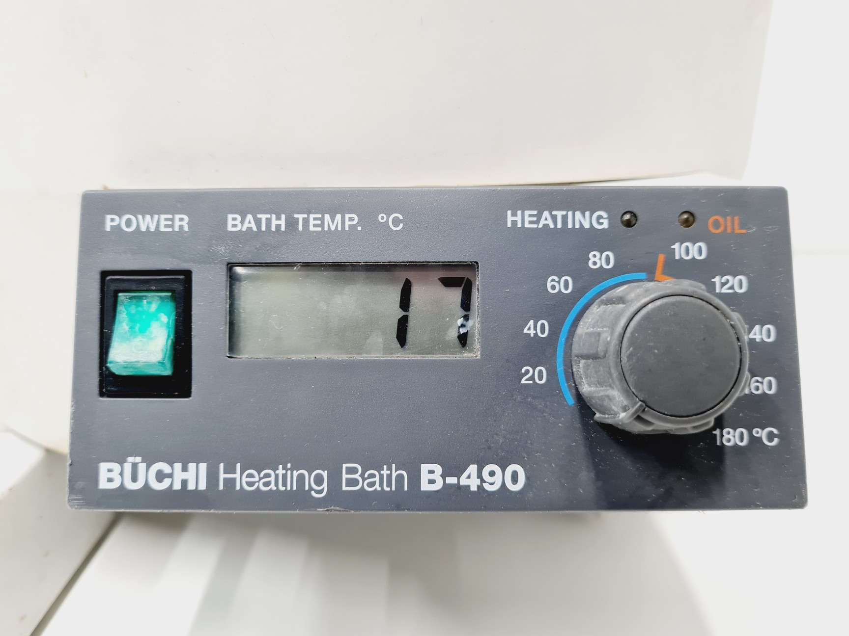 Image of Buchi Rotavapor R-200 and Buchi Heating Bath B-490
