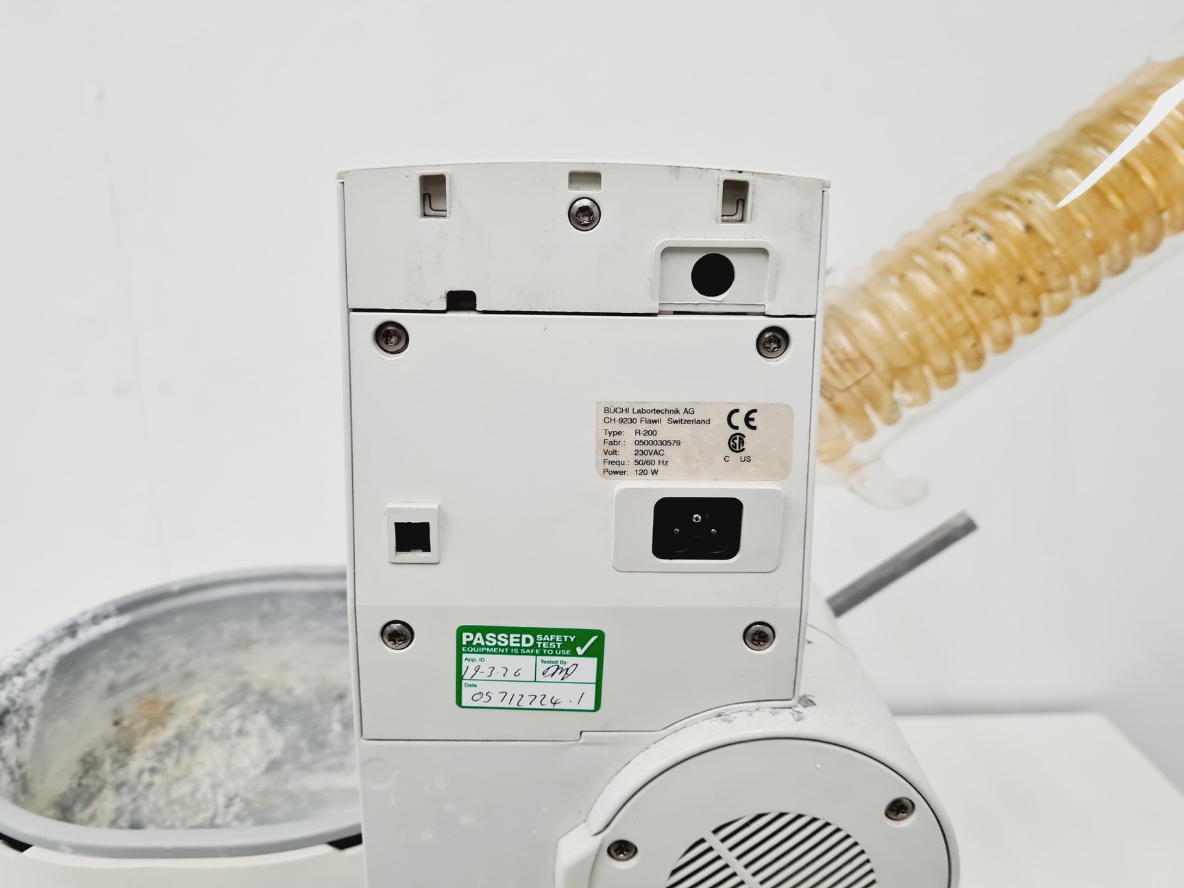 Image of Buchi Rotavapor R-200 and Buchi Heating Bath B-490