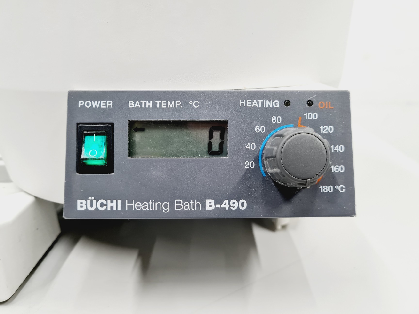 Image of Buchi Rotavapor R-200 and Buchi Heating Bath B-490