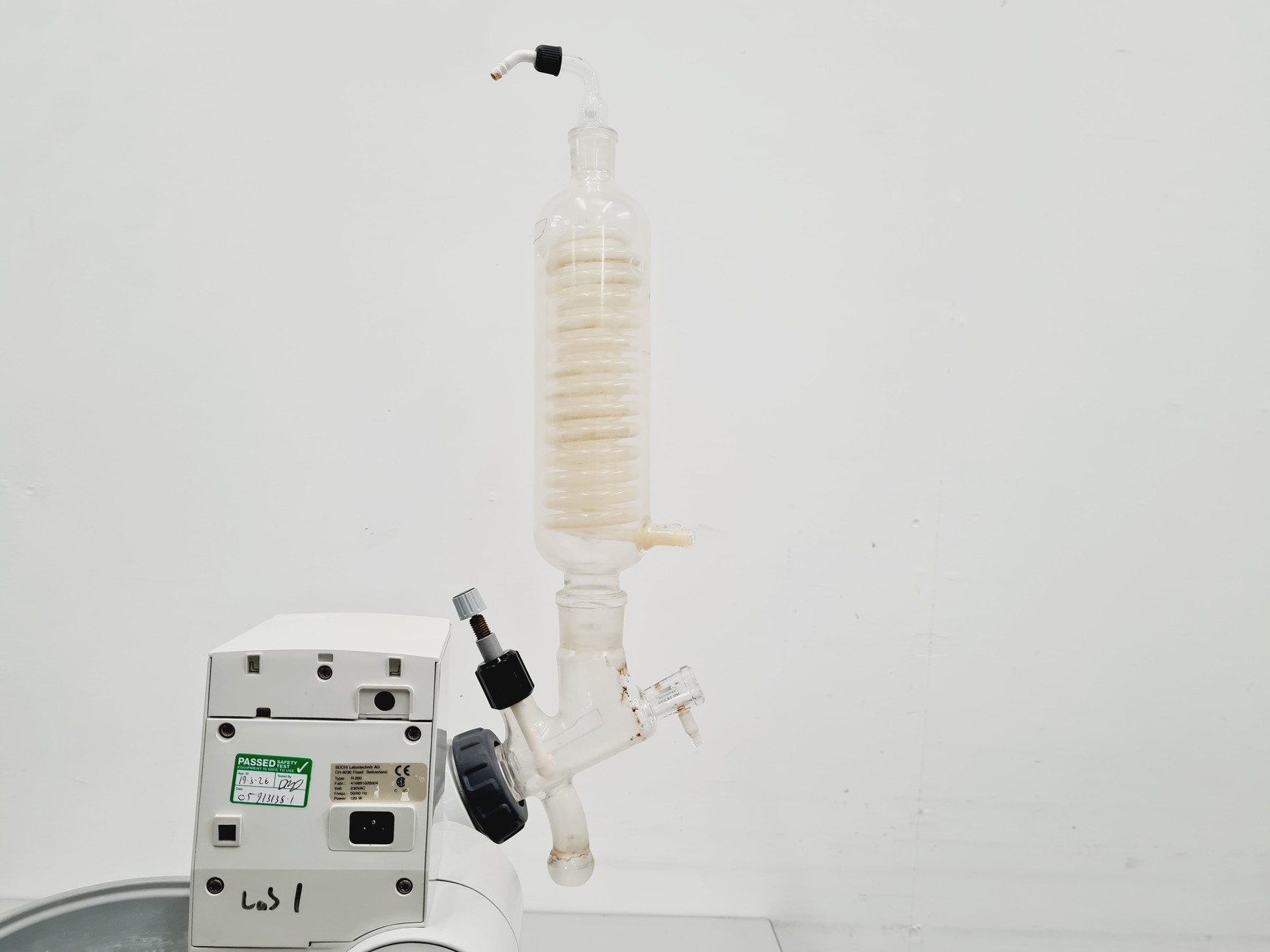 Image of Buchi Rotavapor R-200 and Buchi Heating Bath B-490