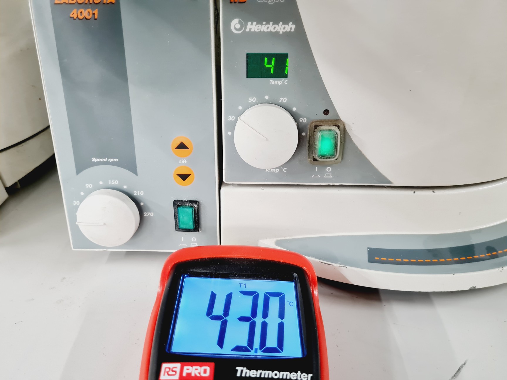 Image of Heidolph Laborota 4001 Rotavapor with Heidolph Heizbad WB Digit Waterbath