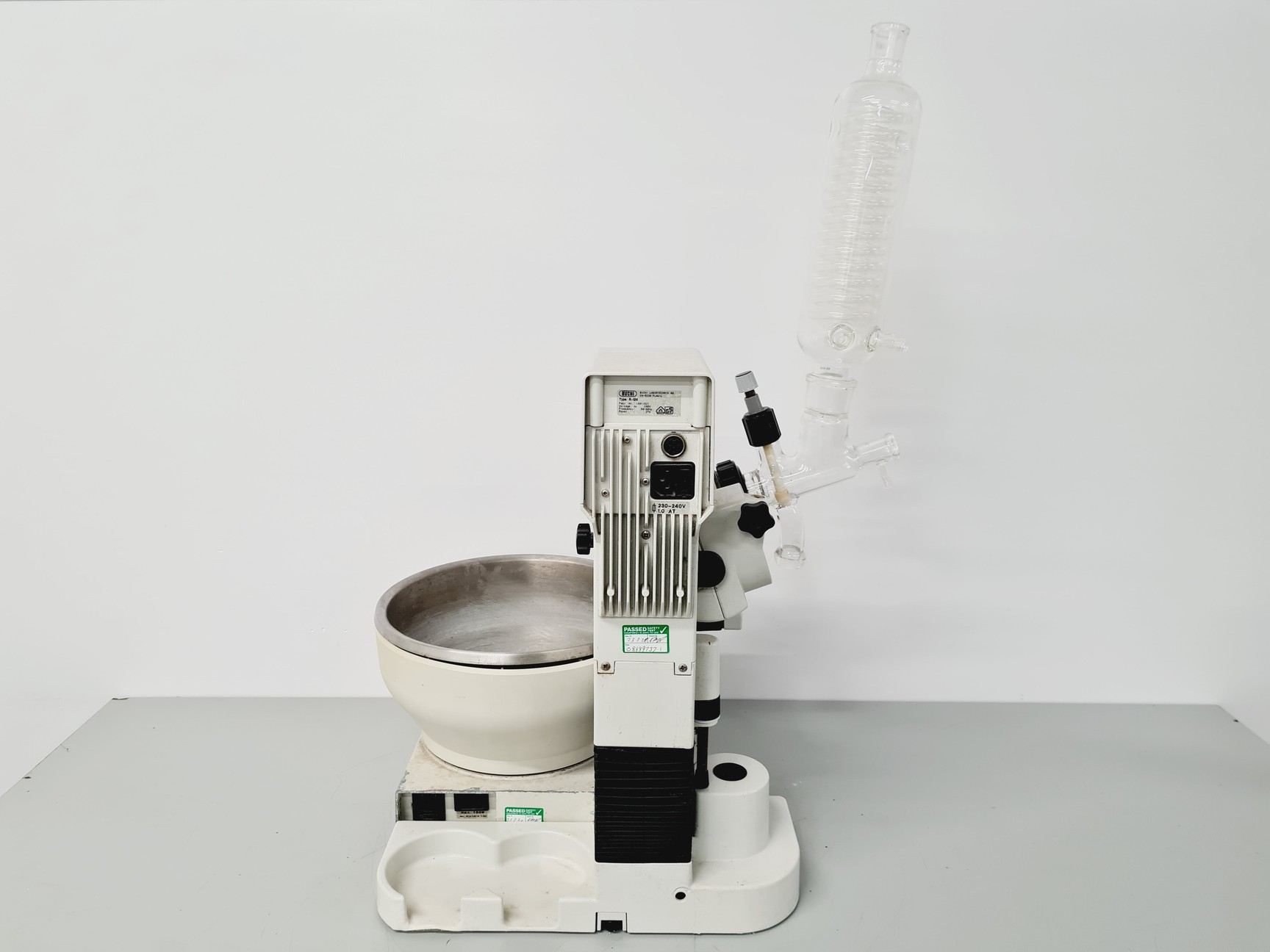 Image of Buchi Rotavapor R-124 and Buchi Waterbath B-481