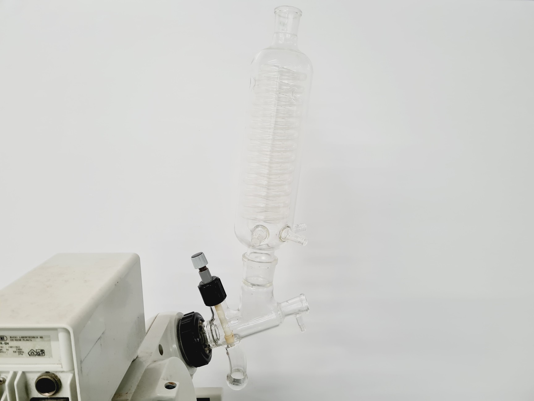 Image of Buchi Rotavapor R-124 and Buchi Waterbath B-481