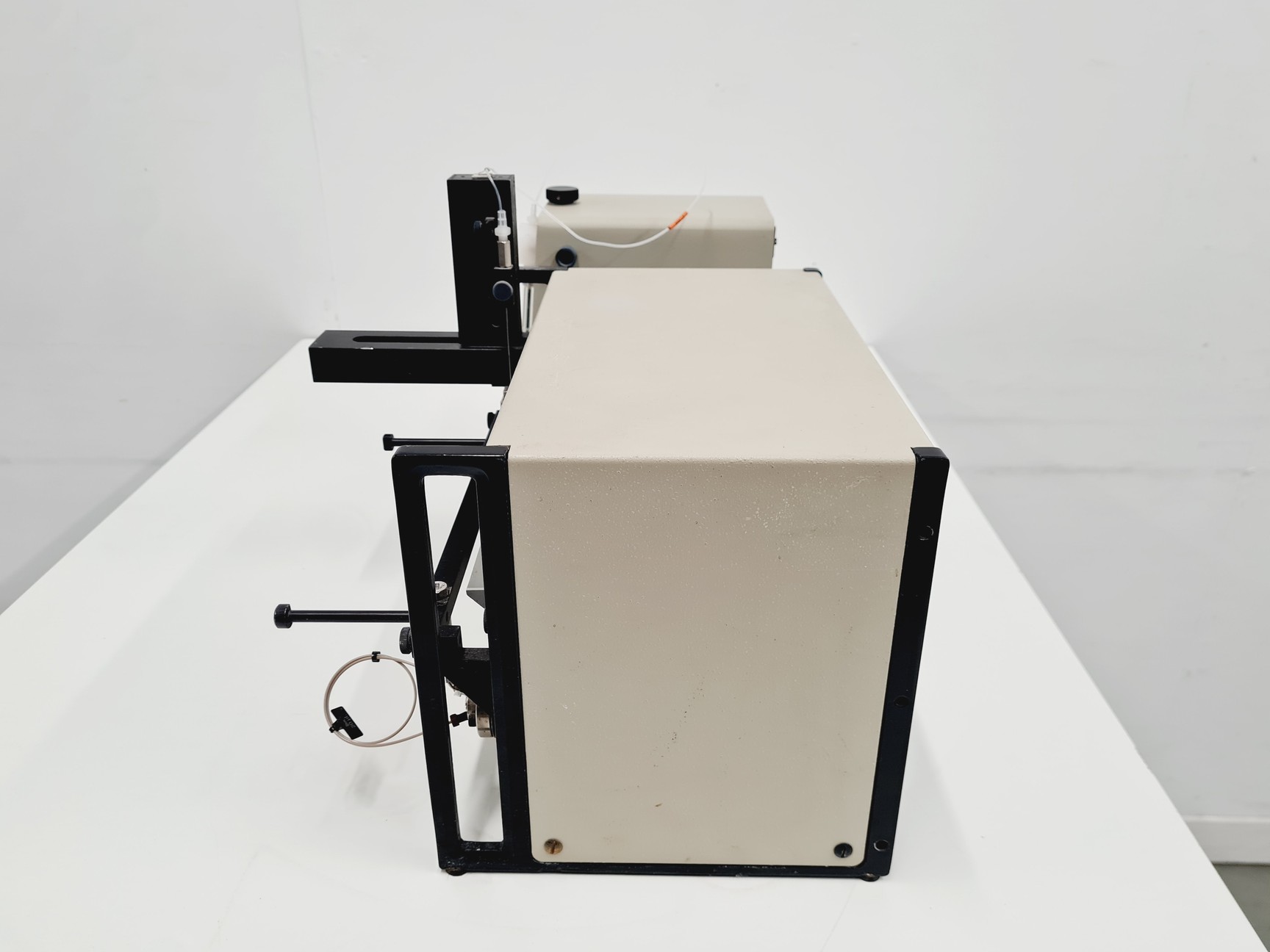 Image of Gilson Dilutor 401 with Gilson Sample Injector Model - 231