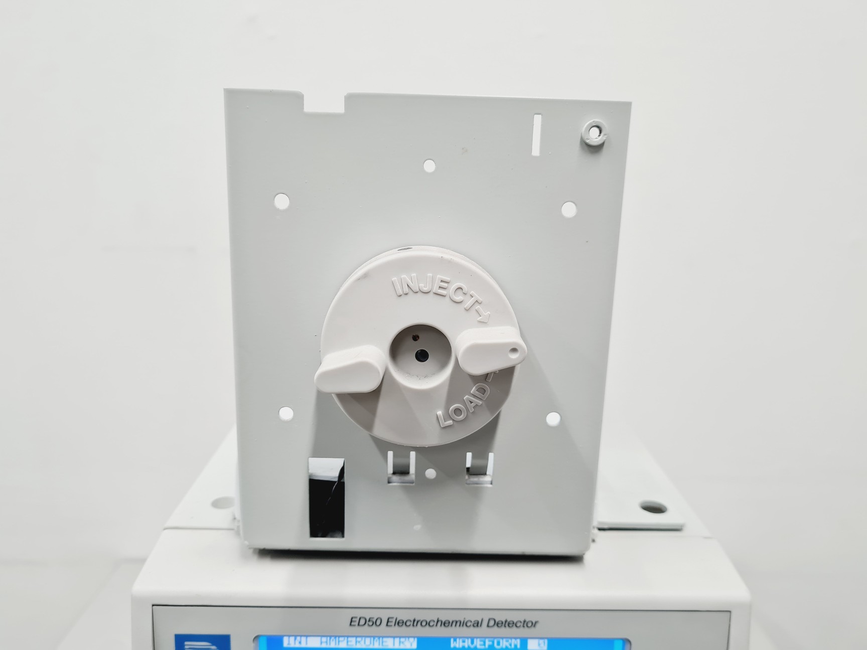 Image of Dionex HPLC System with ED50 Electrochemical Detector and GP50 Gradient Pump