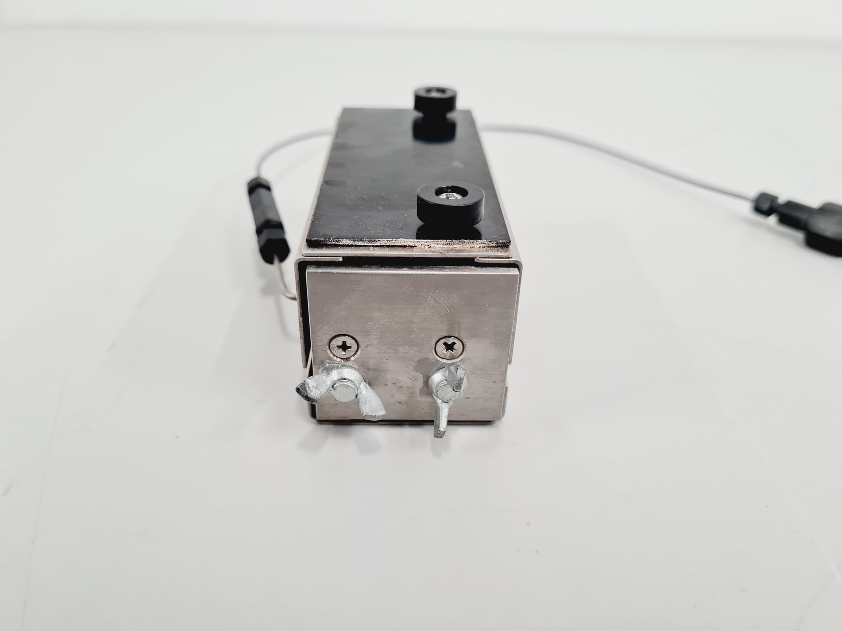 Image of Dionex HPLC System with ED50 Electrochemical Detector and GP50 Gradient Pump