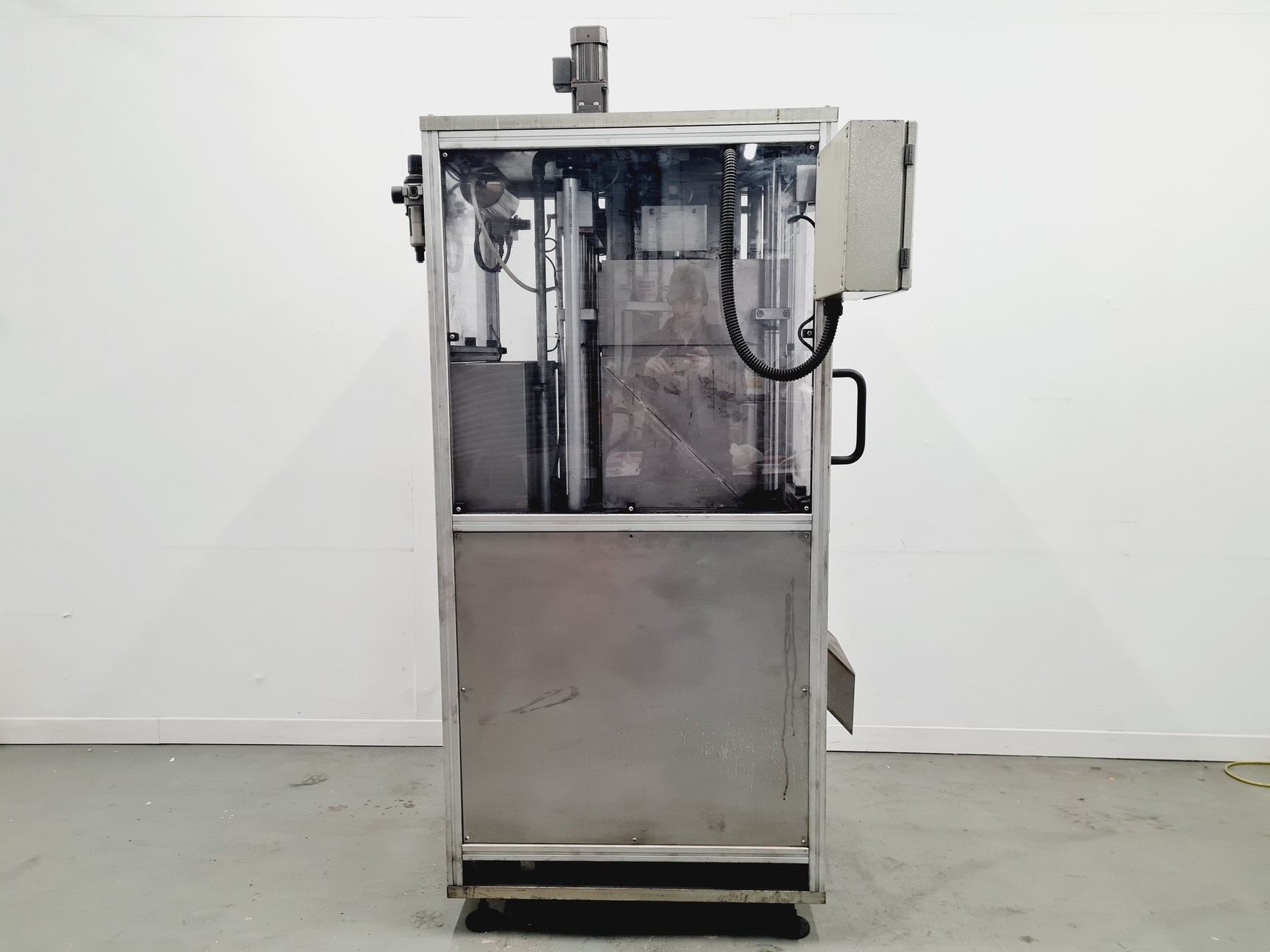 Image of Automated Cohesion Tester 