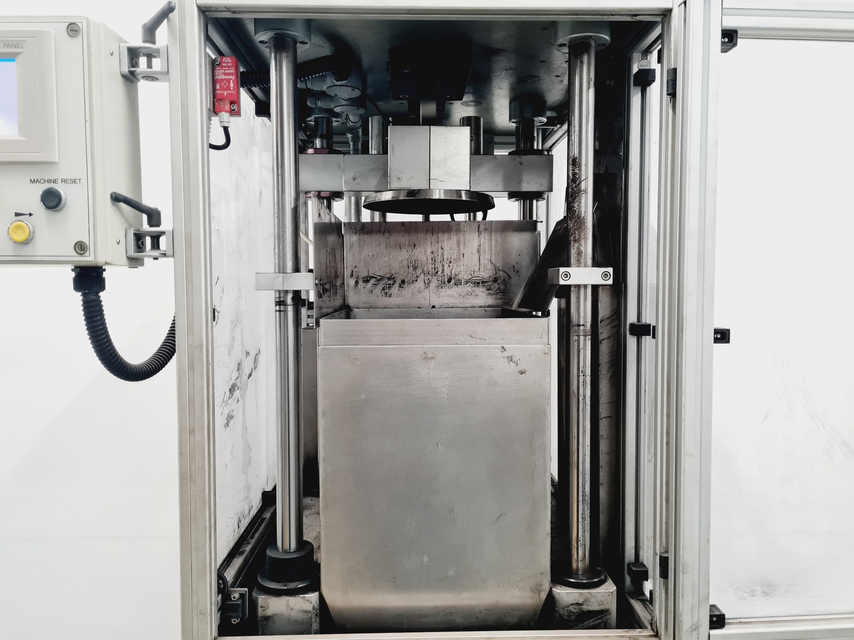 Image of Automated Cohesion Tester 