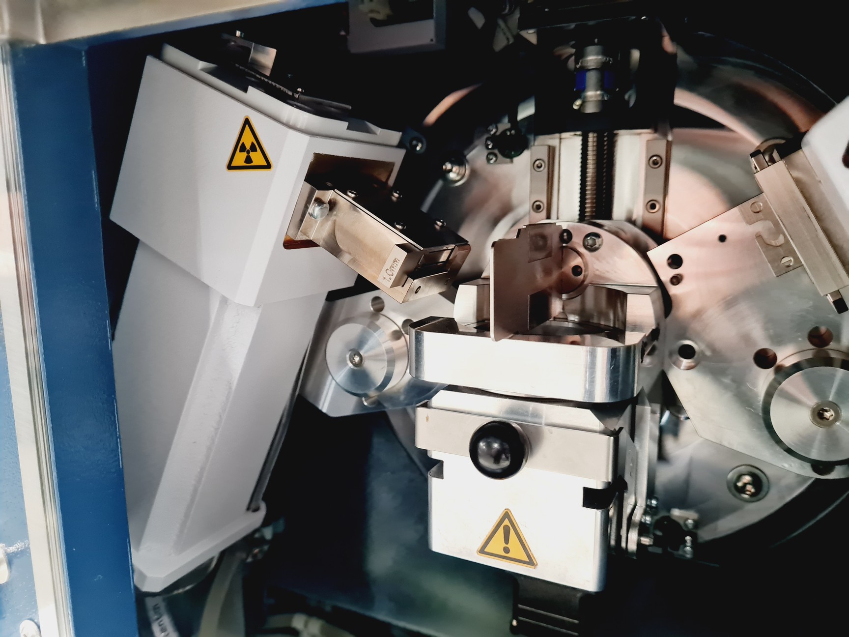 Image of Bruker AXS D2 Phaser A26-X1-A2B0B2A Diffractometer