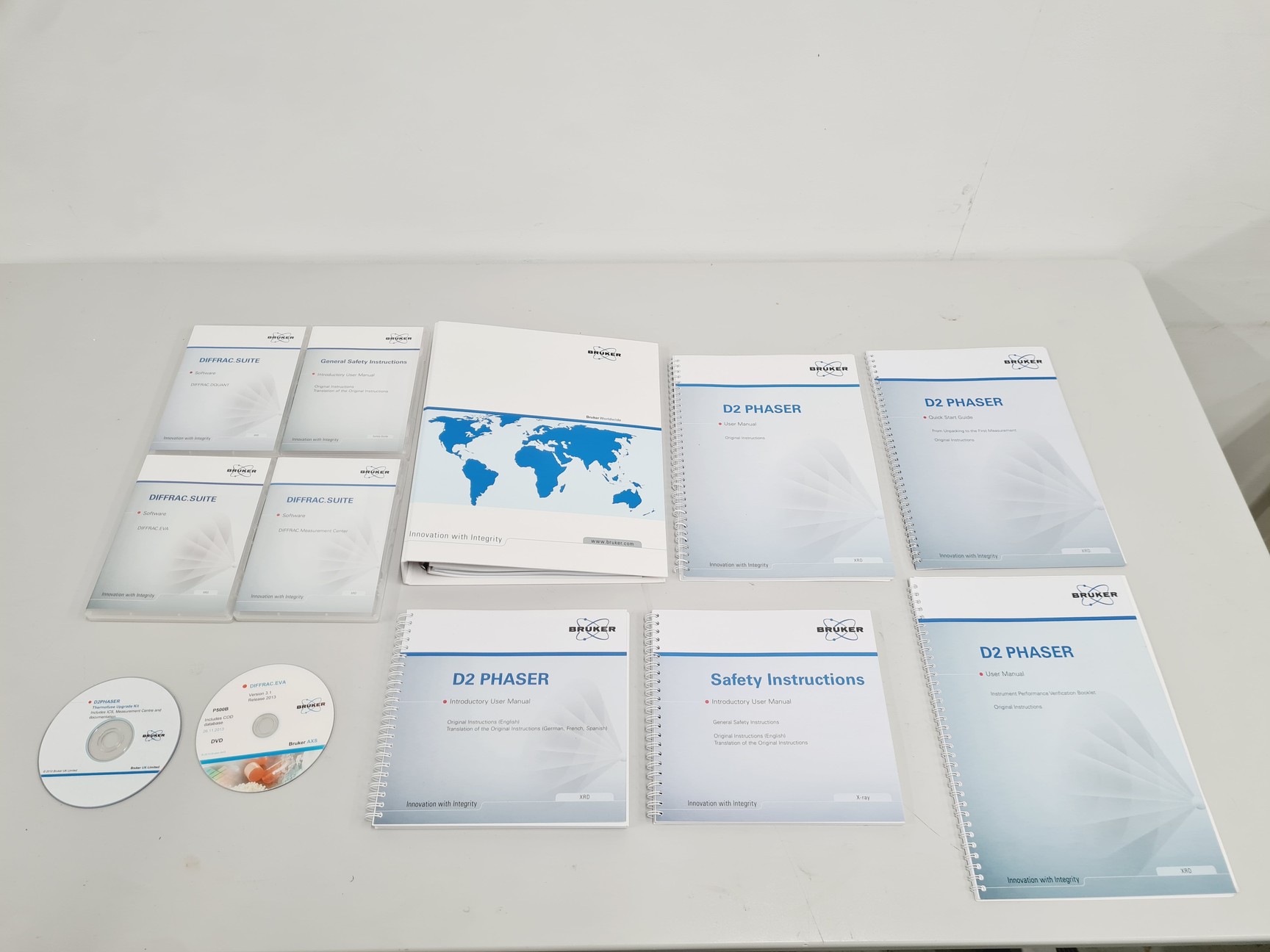 Image of Bruker AXS D2 Phaser A26-X1-A2B0B2A Diffractometer