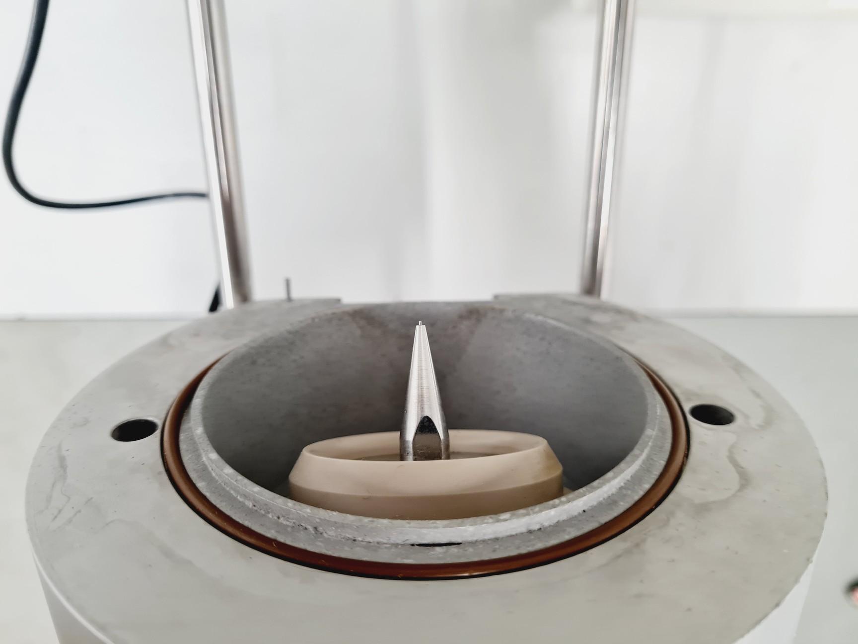 Image of Thermo Quest Finnigan LCQ Duo Mass Spectrometer System