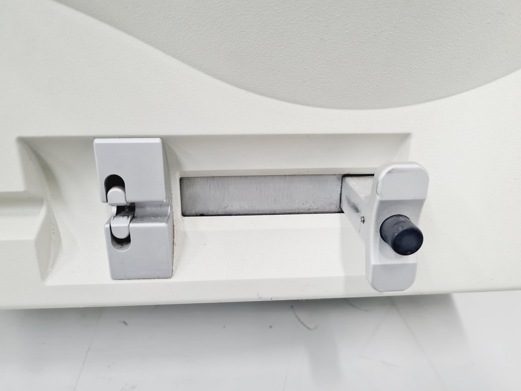 Image of Thermo Quest Finnigan LCQ Duo Mass Spectrometer System