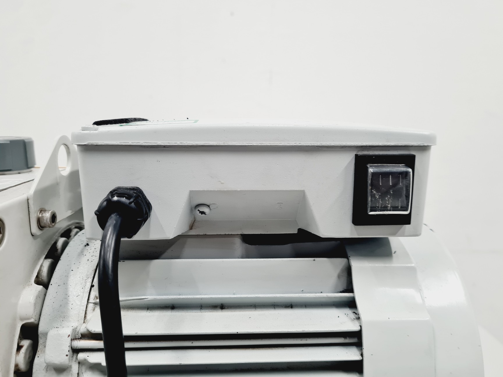 Image of Edwards 30 E2M30 Rotary Vane Dual Stage Vacuum Pump