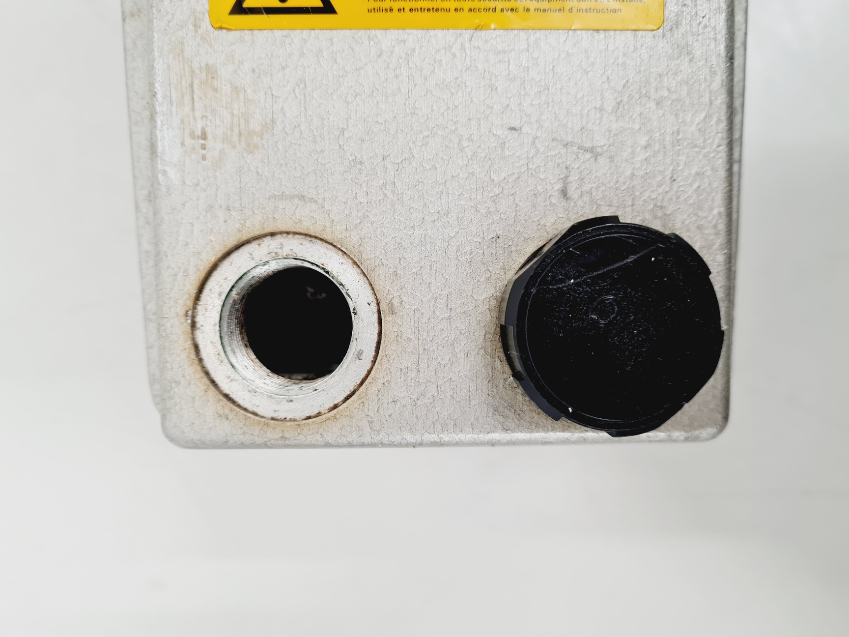 Image of Edwards 5 Two Stage E2M5 Rotary Vane Pump