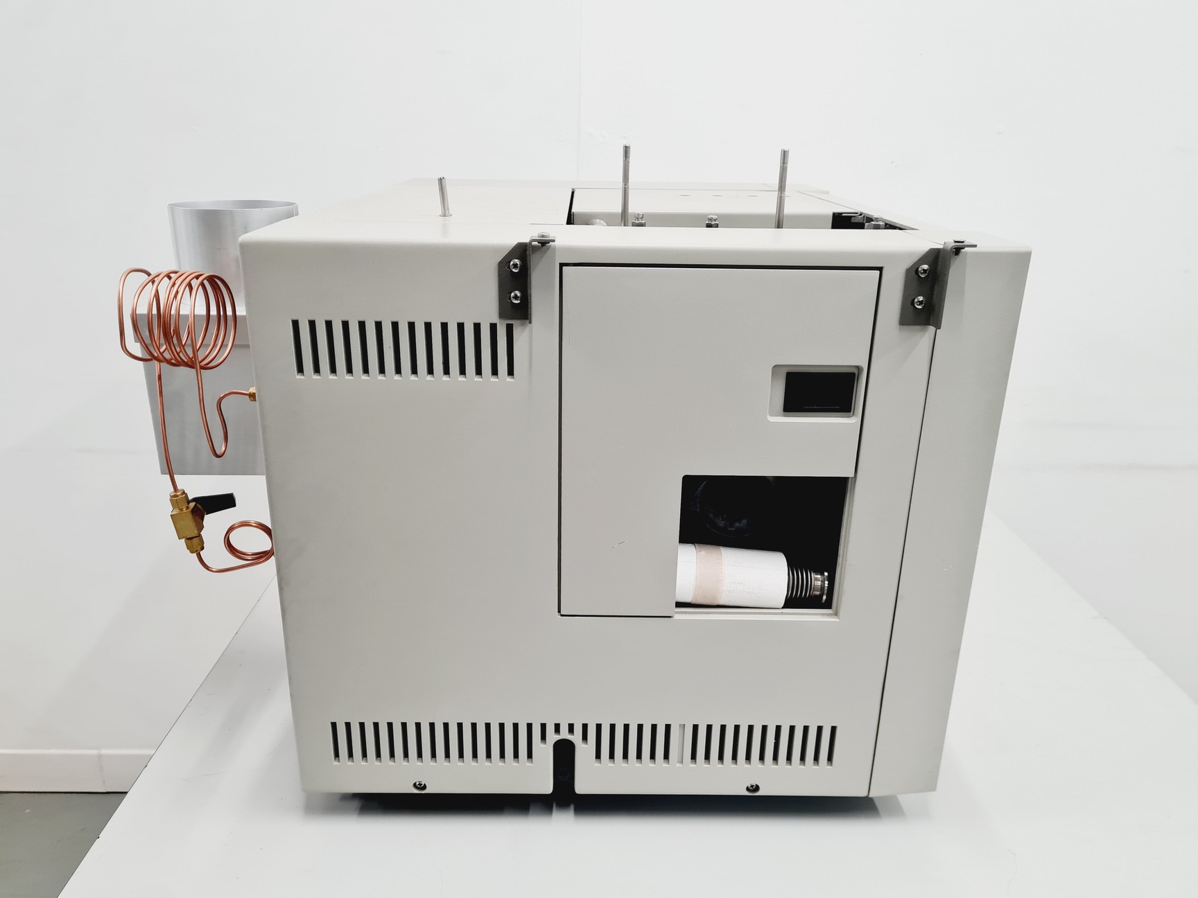 Image of Hewlett Packard 5890E Series II Plus Gas Chromatograph