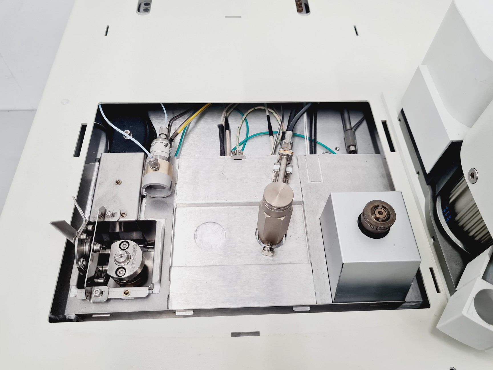 Image of Thermo Quest Trace GC 2000 with AS 2000 Autosampler Controller