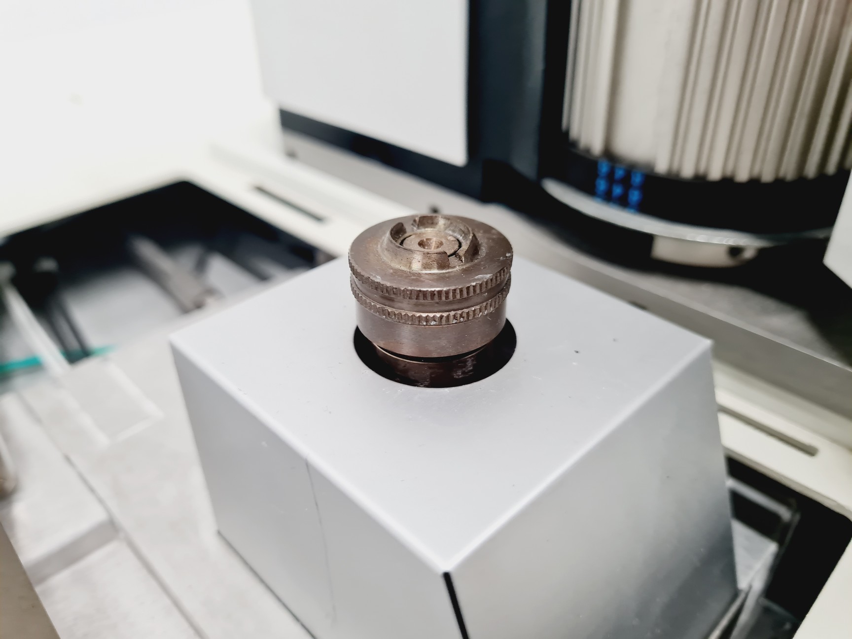 Image of Thermo Quest Trace GC 2000 with AS 2000 Autosampler Controller