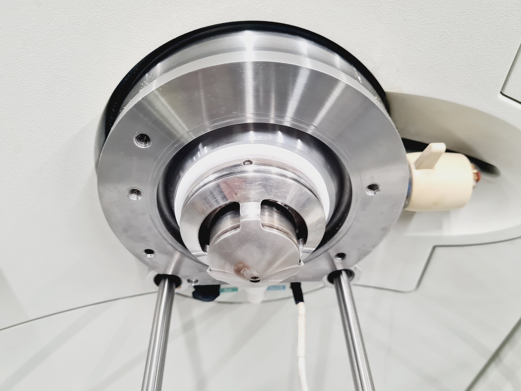 Image of Thermo Finnigan LCQ DECA XP Mass Spectrometer System